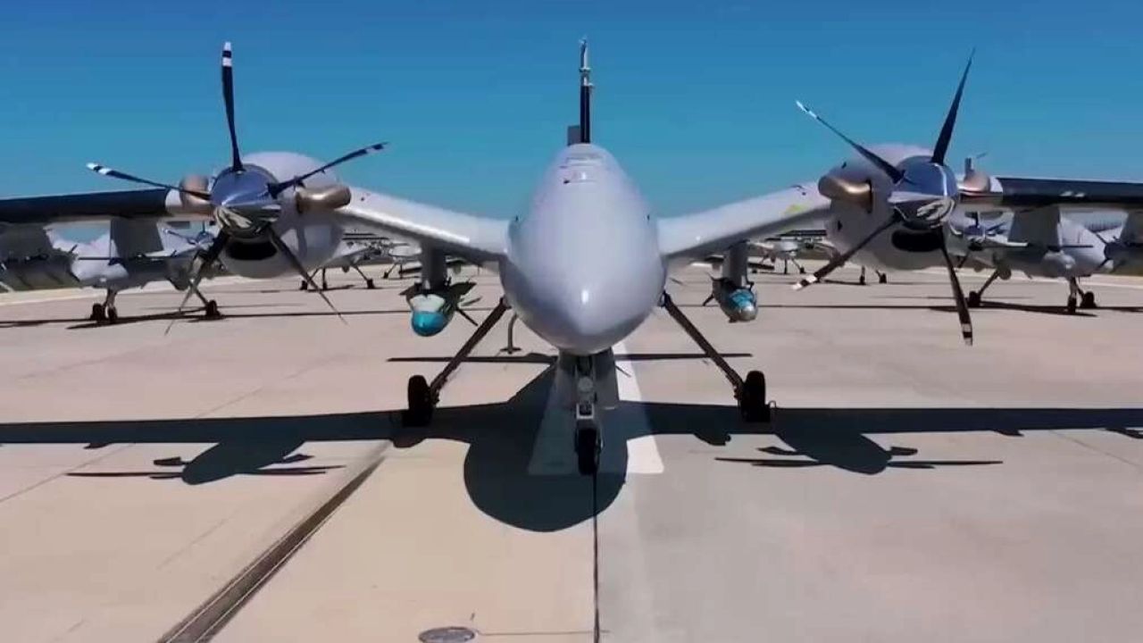 AKINCI TİHA tatbikatta deniz yetki alanı rotasını izledi