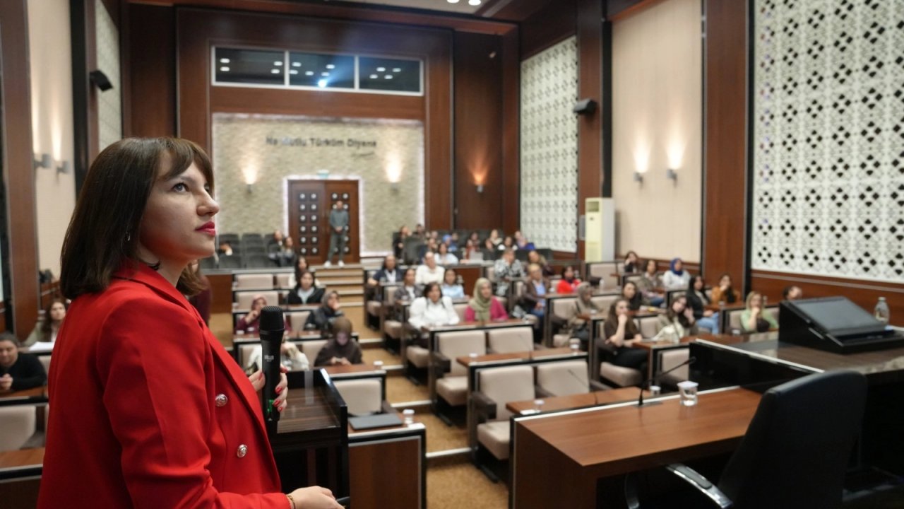 Ankara Keçiören Belediyesi’nden kadın sağlığı semineri