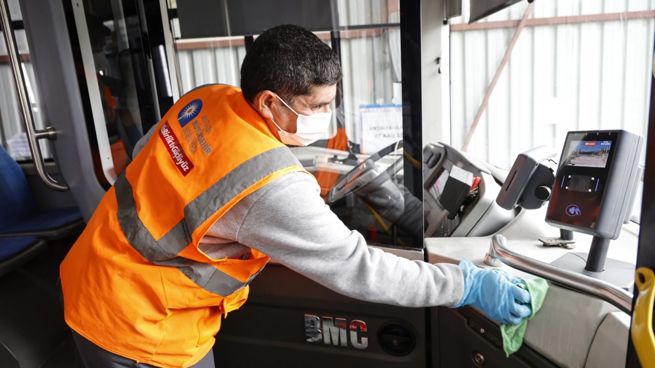 Antalya Büyükşehir’den hijyenik ulaşım hizmeti