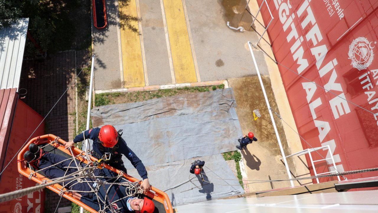 Antalya itfaiyesinin yeni erleri görev yerlerine atandı