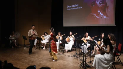 Antalya’da “Kadın Kadına Türküler” geceye damga vurdu