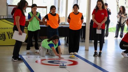 Antalya’da kız çocuklarına spor desteği