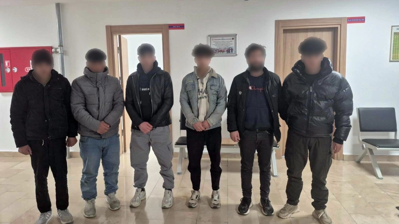 Artvin'de 6 düzensiz göçmen yakalandı!