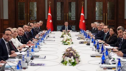 Bağımlılıkla mücadele için Külliye’de kritik toplantı