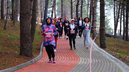 'Bahar Koşusu' Sapanca’da renkli görüntülere sahne oldu