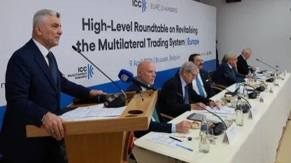 Bakan Bolat Brüksel'de yuvarlak masada konuştu
