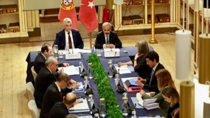 Bakan Bolat, Portekiz’de Dışişleri Bakanı Rangel ile görüştü