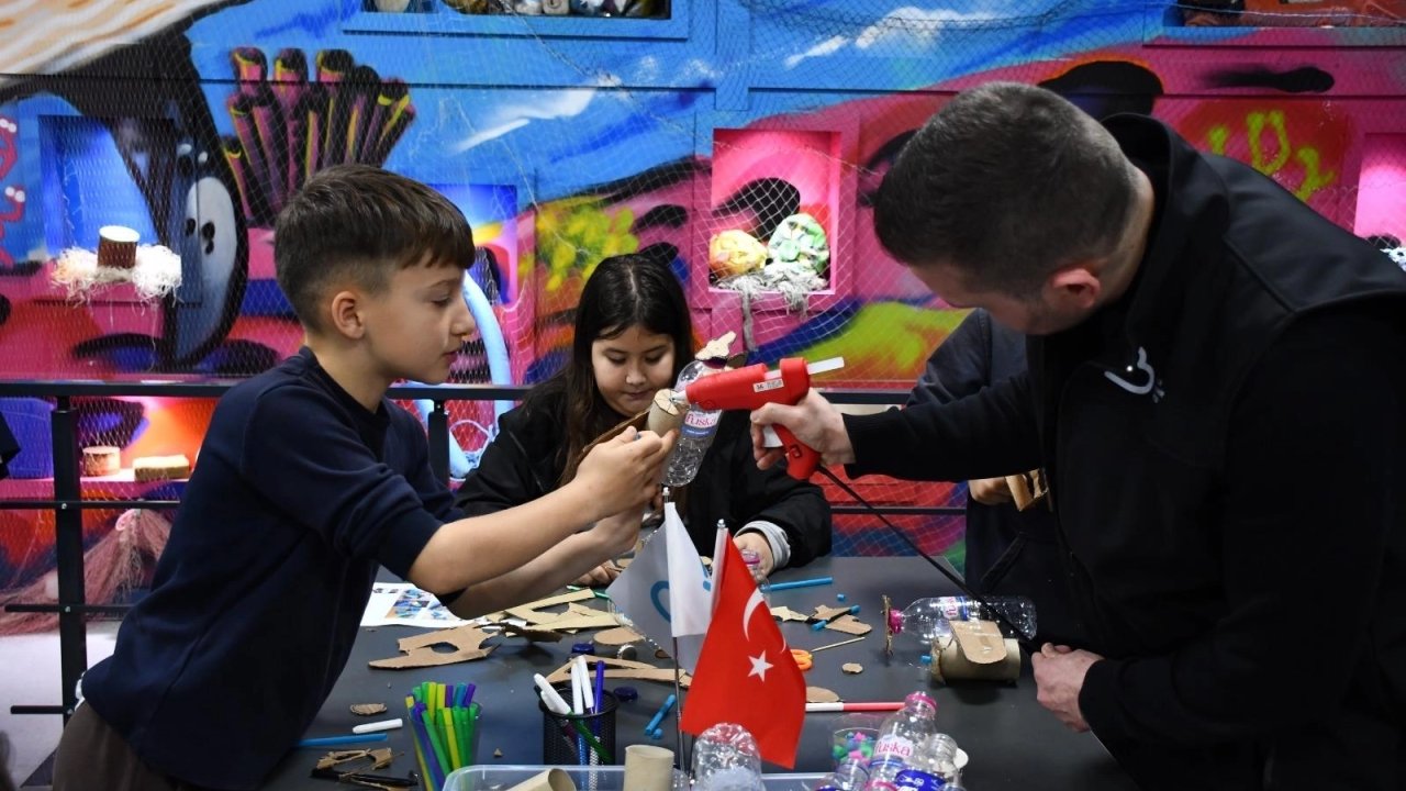 Balıkesir Çevre Eğitim ve Bilim Merkezi örnek oluyor