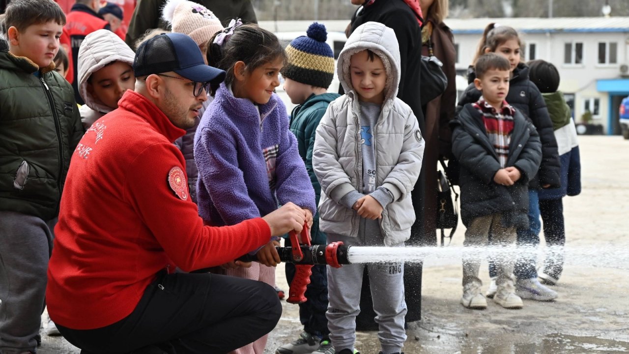 Bilecik Bozüyük’te miniklere yangın bilinci eğitimi