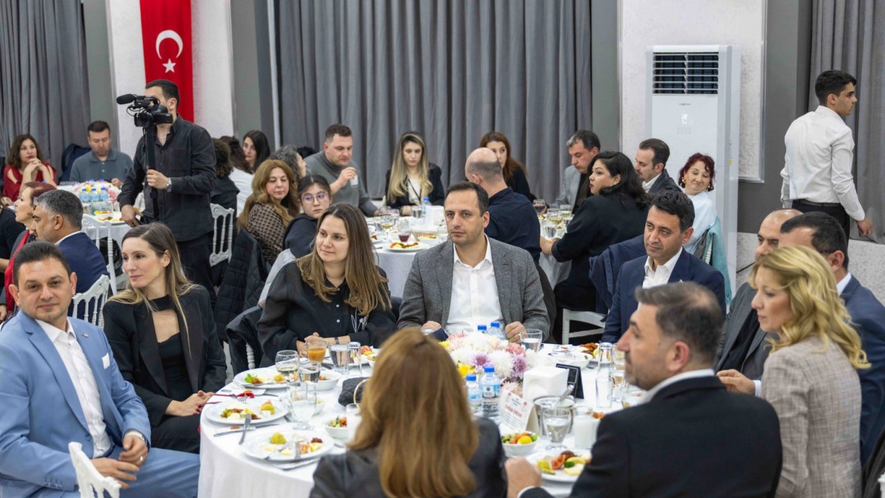 Bornova’da tekstil mühendislerinden güçlü mesaj