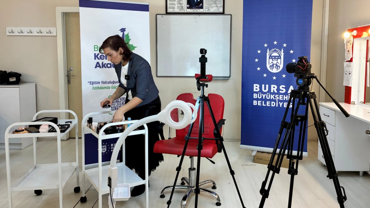 Bursa Kent Akademisi'nde 'uzaktan eğitim' dönemi