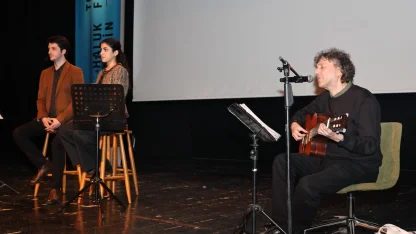 Bursa Nilüfer’de Ataol Behramoğlu ile şiir ve müzik dolu gece