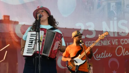 Bursa Osmangazi’de Çocuk Bayramı karnaval havasında kutlandı