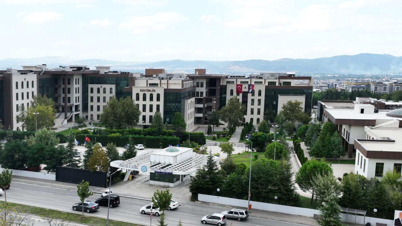 Bursa Teknik'in matematik çalışması teknolojiye ışık tutuyor