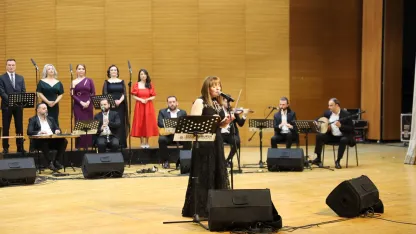Bursa'da sanatseverlere şarkı ve türkülerle müzik ziyafeti