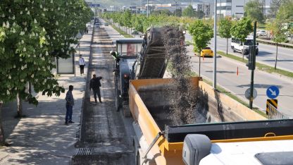 Bursa'da terminal yolu yenileniyor
