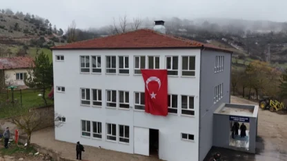 Büyükorhan’ın Danaçalı Köyü’nde eski okul sosyal merkeze dönüştü