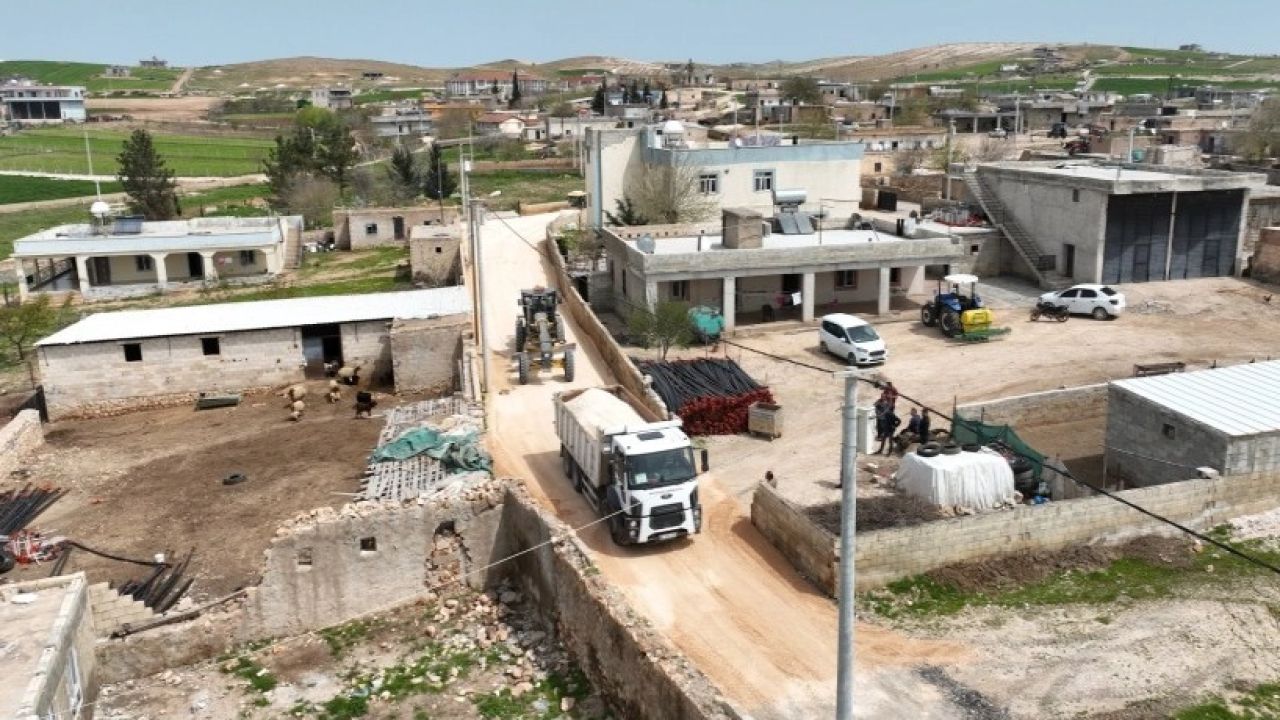Büyükşehir’den kırsalda konforlu ulaşım için yoğun mesai