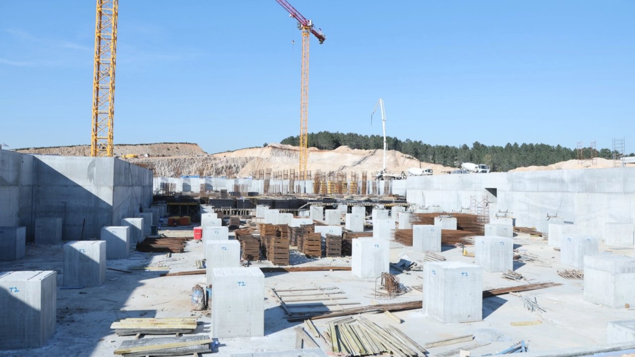 Çayırova'da hastane inşaatını GTÜ’lü öğrencilerden yakın mercek