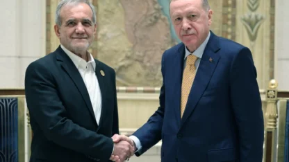 Cumhurbaşkanı Erdoğan, İranlı mevkidaşıyla görüştü