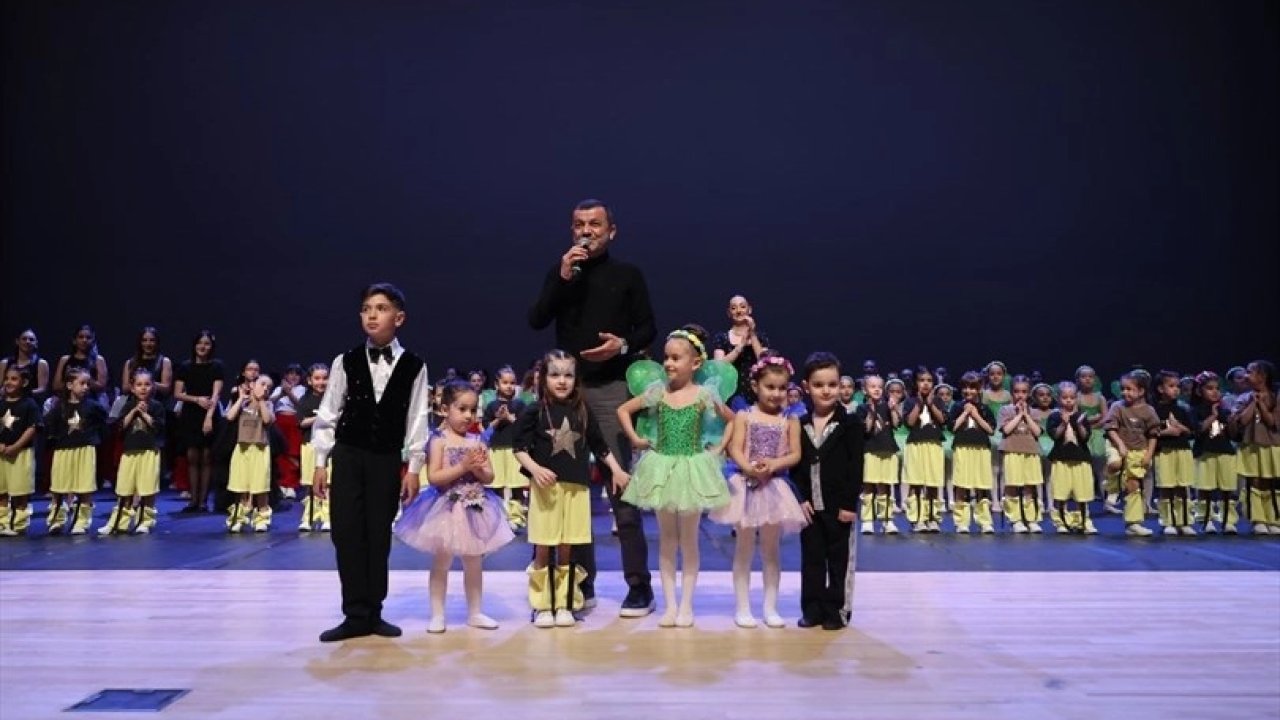 Denizli'de 23 Nisan etkinlikleri miniklerle başladı