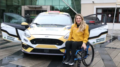Dünyanın tek engelli Bursalı kadın ralli pilotu yeni zaferler peşinde