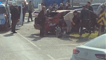 Düzce Olimpiyat Kavşağı’nda trafik kazası: 1 yaralı