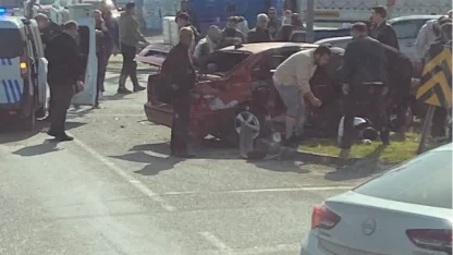 Düzce Olimpiyat Kavşağı’nda trafik kazası: 1 yaralı