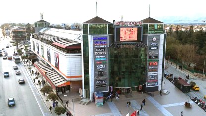 Düzce’de Krempark AVM'ye mühür!