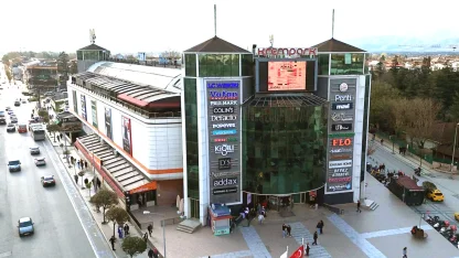 Düzce’de Krempark AVM'ye mühür!