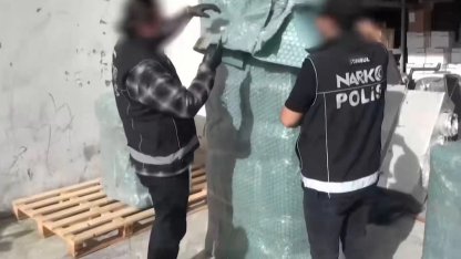 Esenyurt’ta kargoya gizlenmiş 28 kiloluk uyuşturucu ele geçirildi
