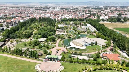 Eskişehir Hayvanat Bahçesi güçlü konumunu koruyor