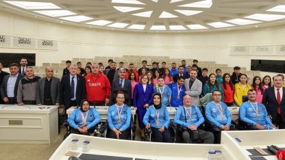 Gaziantep'te başarılı sporculardan Başkan Şahin'e ziyaret