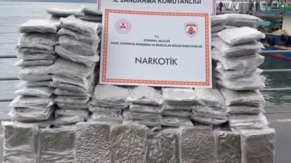 İstanbul açıklarında narko operasyon... Kilolarca skunk ele geçirildi