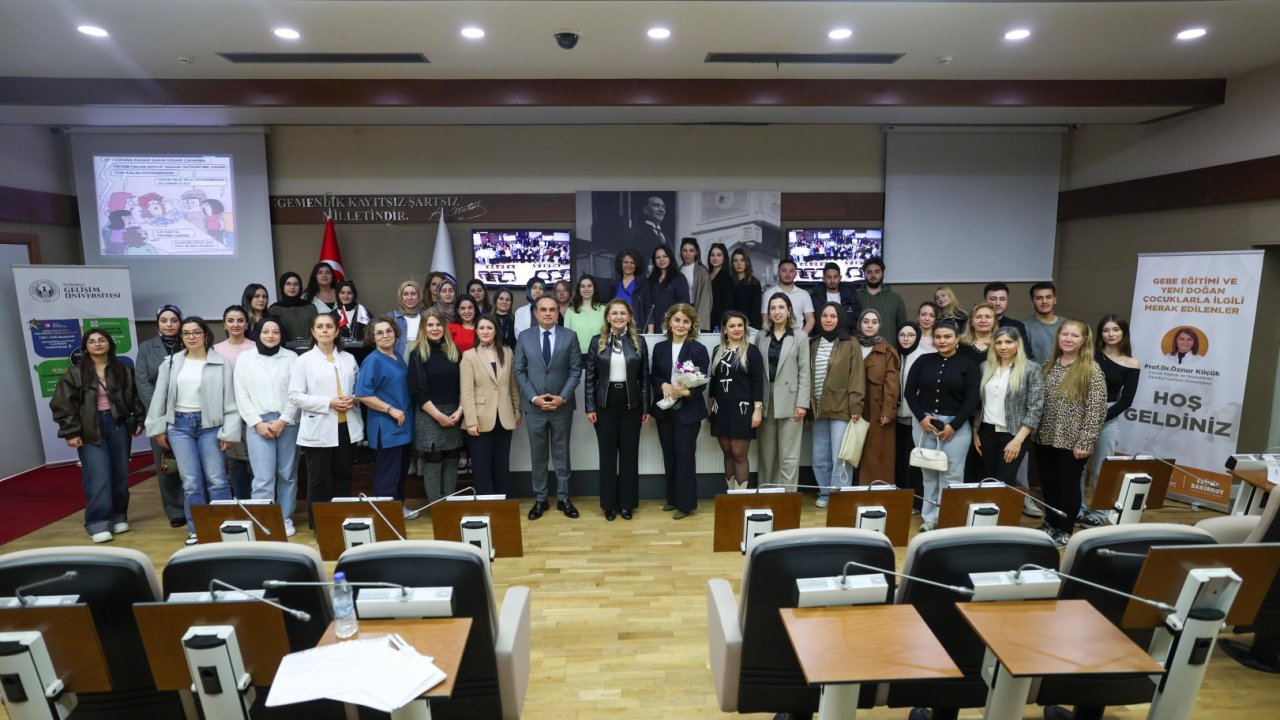 İstanbul Bakırköy’de gebelik eğitimi verildi