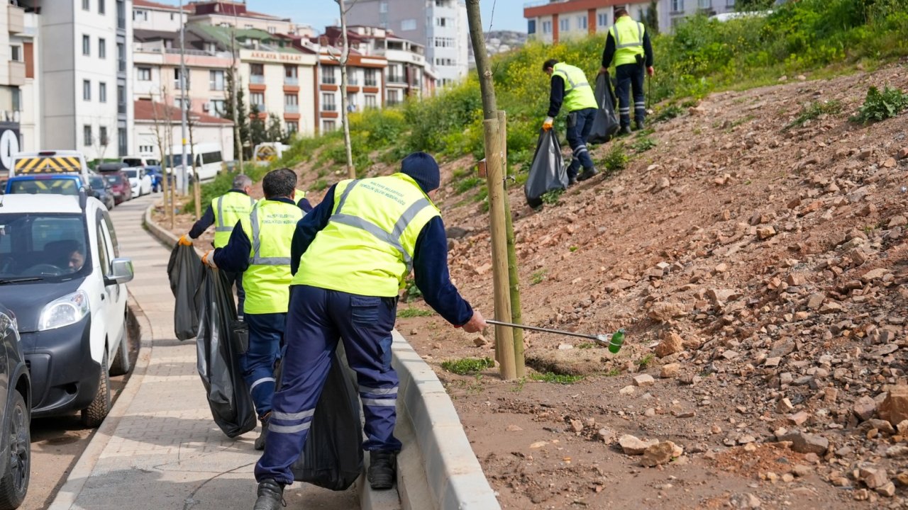 İstanbul Maltepe'de bahar temizliği