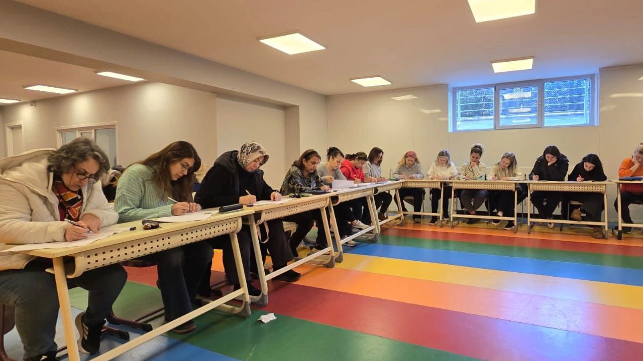 İstanbul Maltepe'de İngilizce kursları tamamlandı