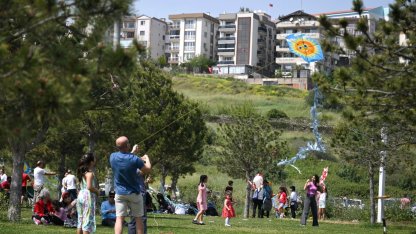 İzmir Bornova’da gökyüzü uçurtmalarla şenlenecek
