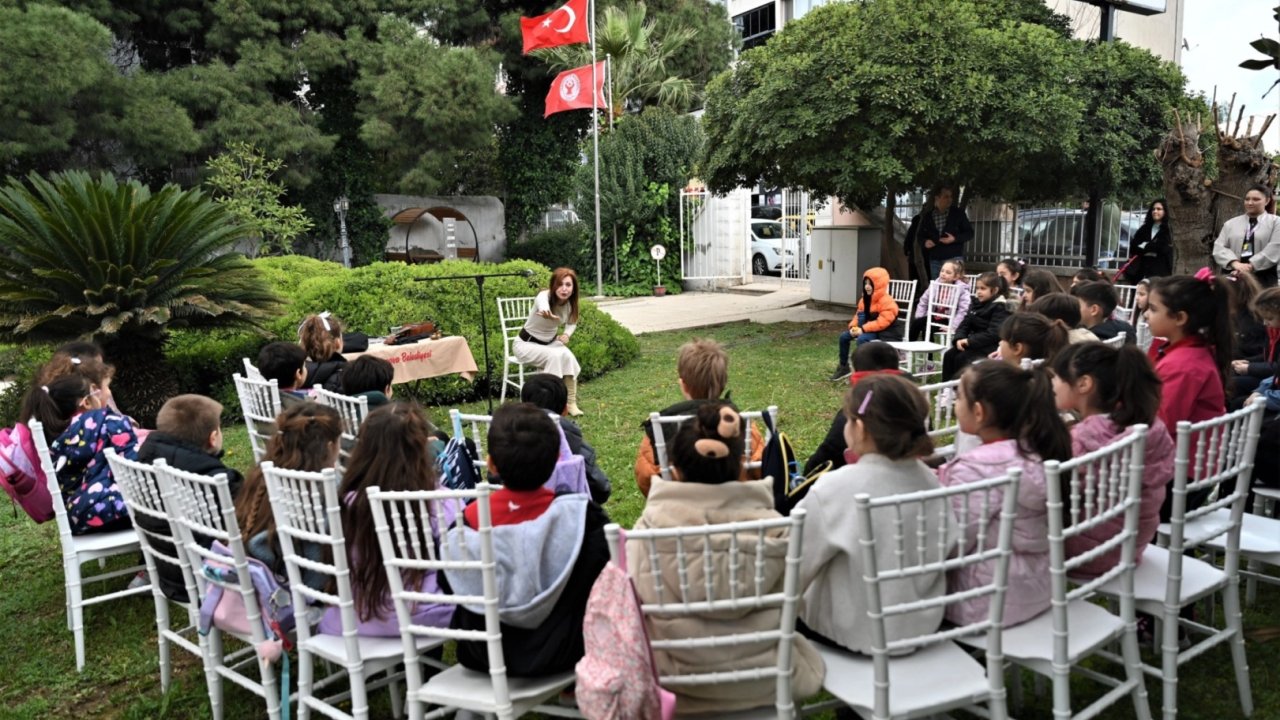 İzmir Bornova’da kütüphane haftası coşkusu