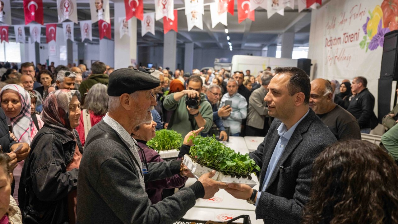 İzmir Bornova’da toprağa can, üreticiye destek