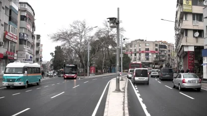 İzmir Buca’da asfalt seferberliği