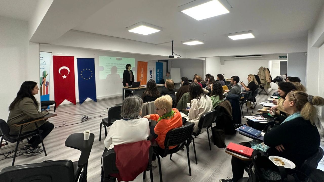 İzmir Konak'ta 'Yarının Yetişkinleri' Çalıştayı