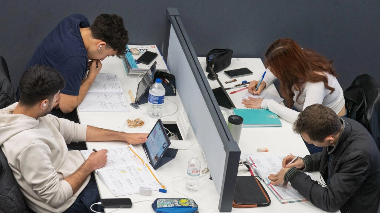 İzmir’in kütüphaneleri gençlere ‘İyi Geldi’