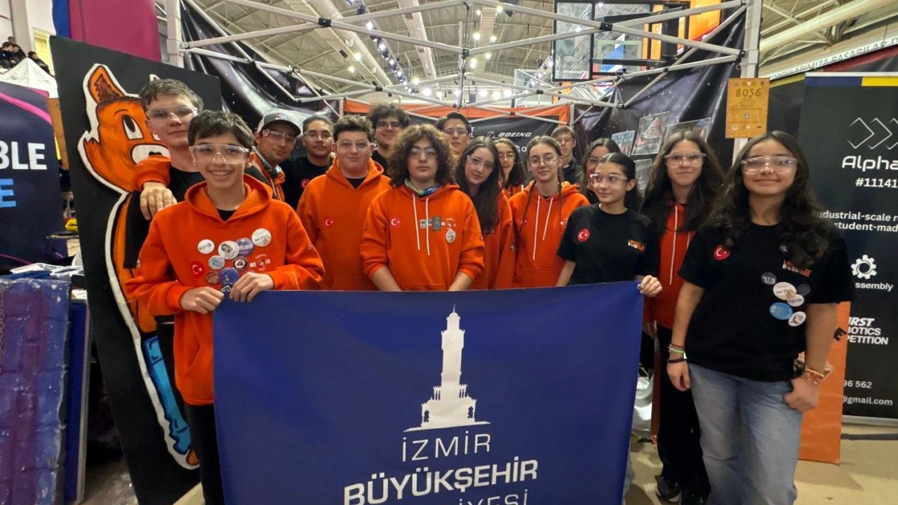 İzmirli gençlerden uluslararası arenada teknoloji zaferi