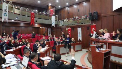 İzmit Belediyesi Meclisi’nde görev dağılımı yapıldı