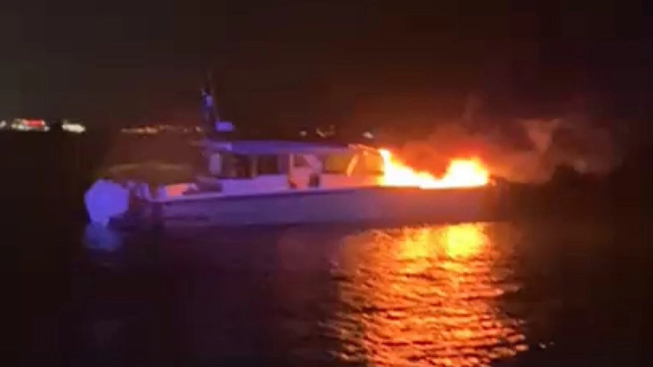 Kadıköy’de tekne yangını: 4 kişi kurtarıldı