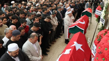 Kahramanmaraş’taki saldırının kurbanları gözyaşlarıyla uğurlandı