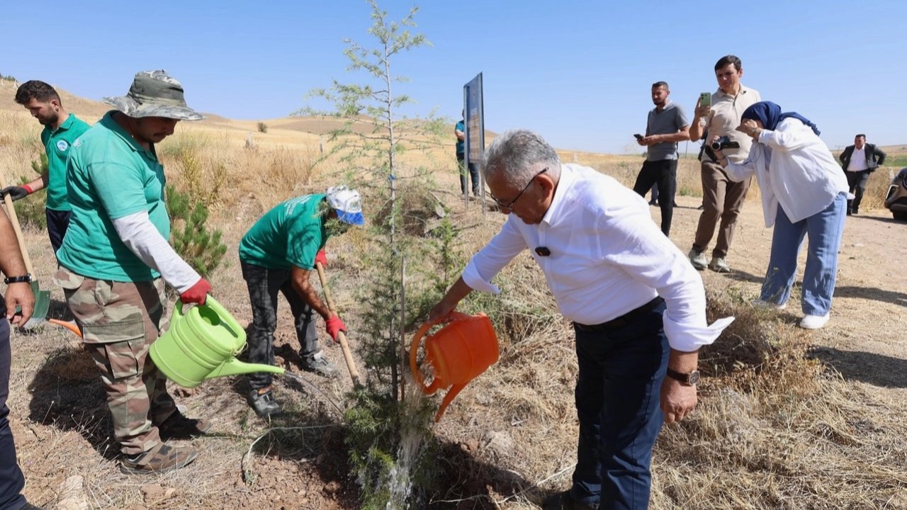 Kayseri Büyükşehir'den kente 'yeşil' atılım