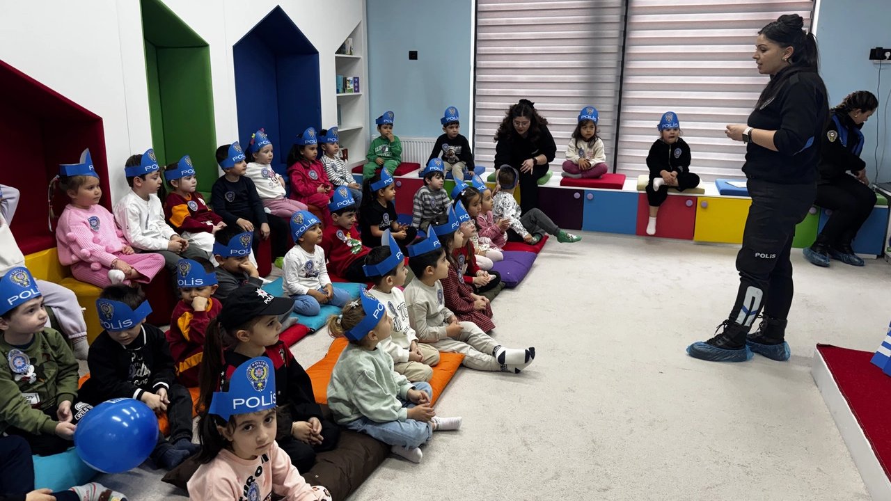 Kayseri Büyükşehir'den miniklere polislik eğitimi