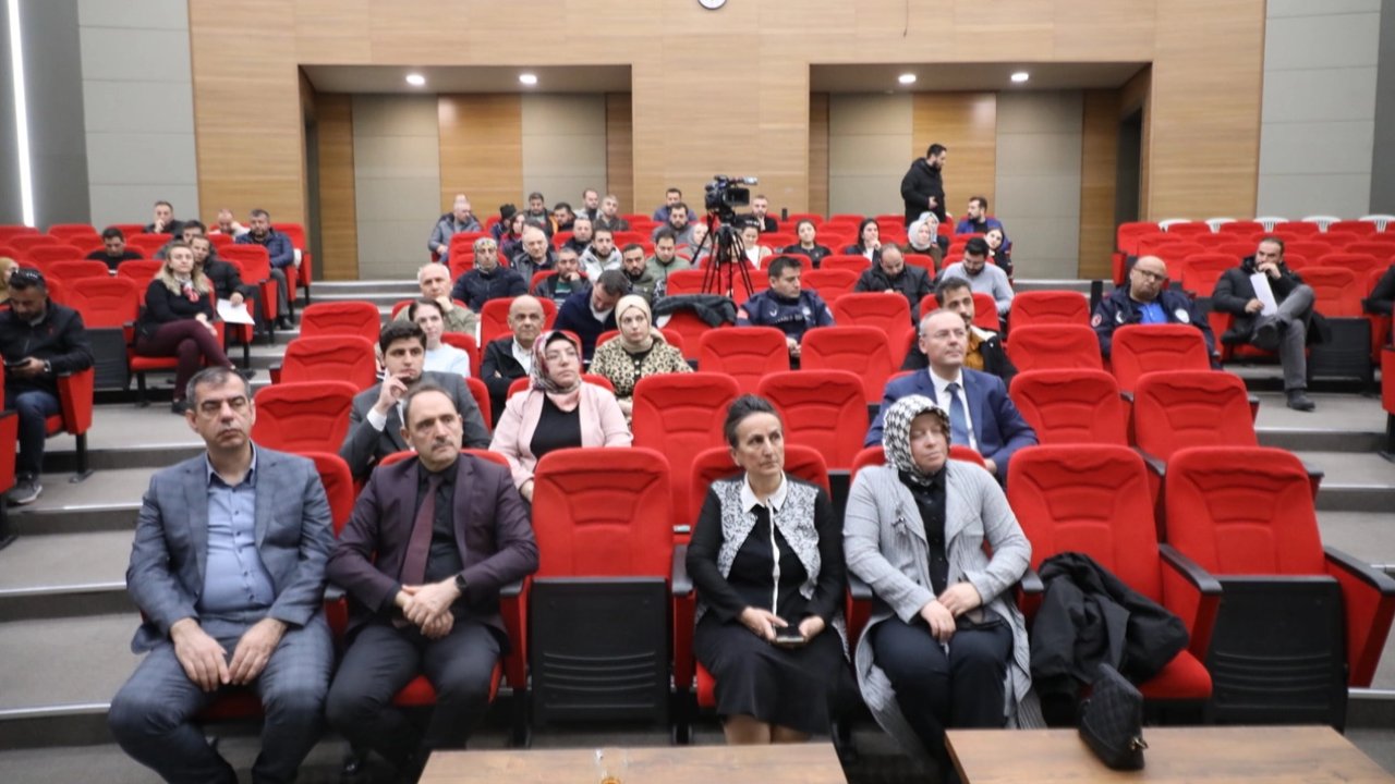 Kayseri Melikgazi Belediyesi personeline kurumsal aidiyet eğitimi